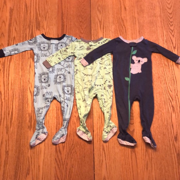 Carter’s baby boy sleepers - Picture 1 of 5